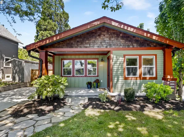 3649 SE Francis St, Portland, OR 97202