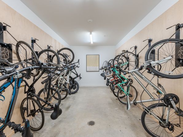 1224 Prospect St #405