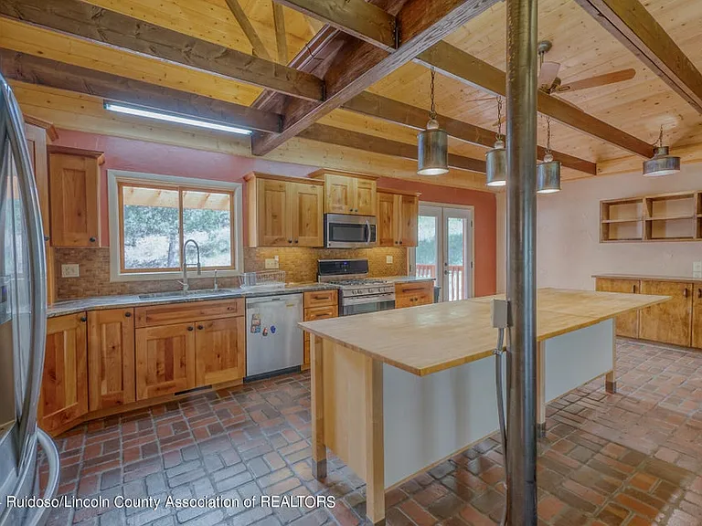 109 Snowcap Dr — Photo 7