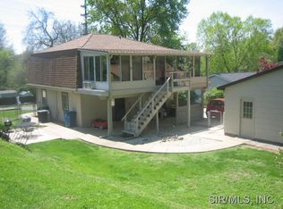 98 Amanda St, Collinsville, IL 62234