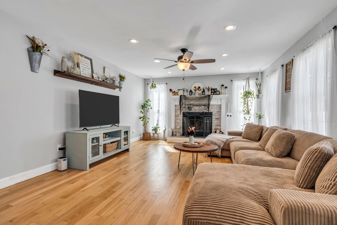 next background image