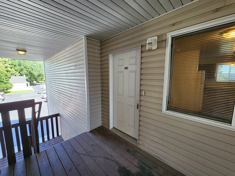 163 Center St Unit 110 - 1_08152025