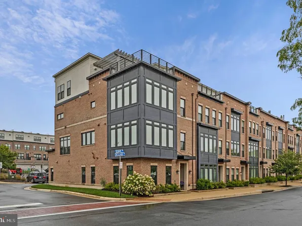 42384 Soave Dr, Ashburn, VA 20148