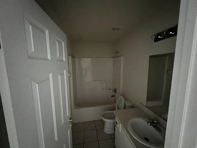 1091 N Lion Cub Point — Photo 5