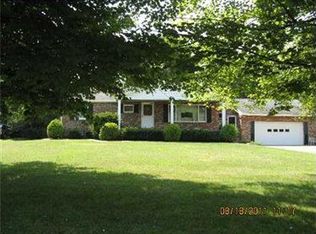 946 Old Princeton Rd, New Castle, PA 16101