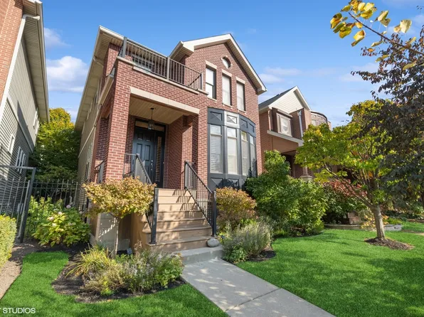 2450 W Waveland Ave, Chicago, IL 60618