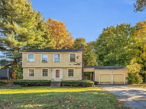 675 Andover St, Lowell, MA 01852
