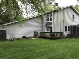 102 Valley Rd, Williamsburg, IA 52361