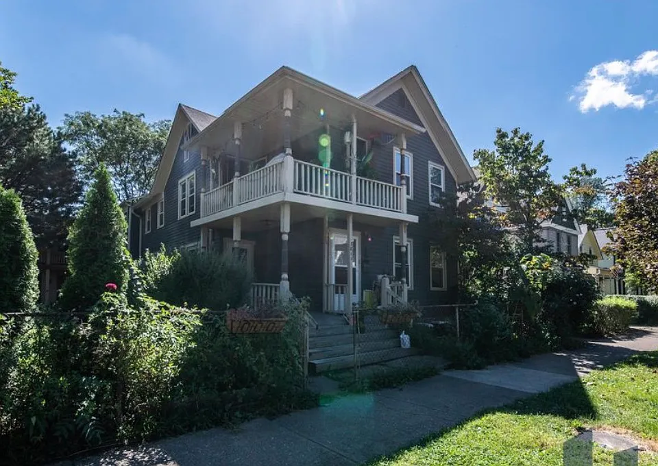 3811 John Ave #1