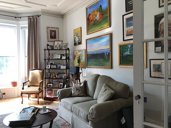 4th image of 156 Circular St APT 3-C