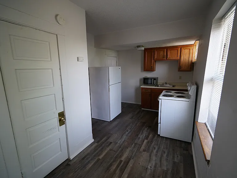1247 Ohio St #302 — Photo 2