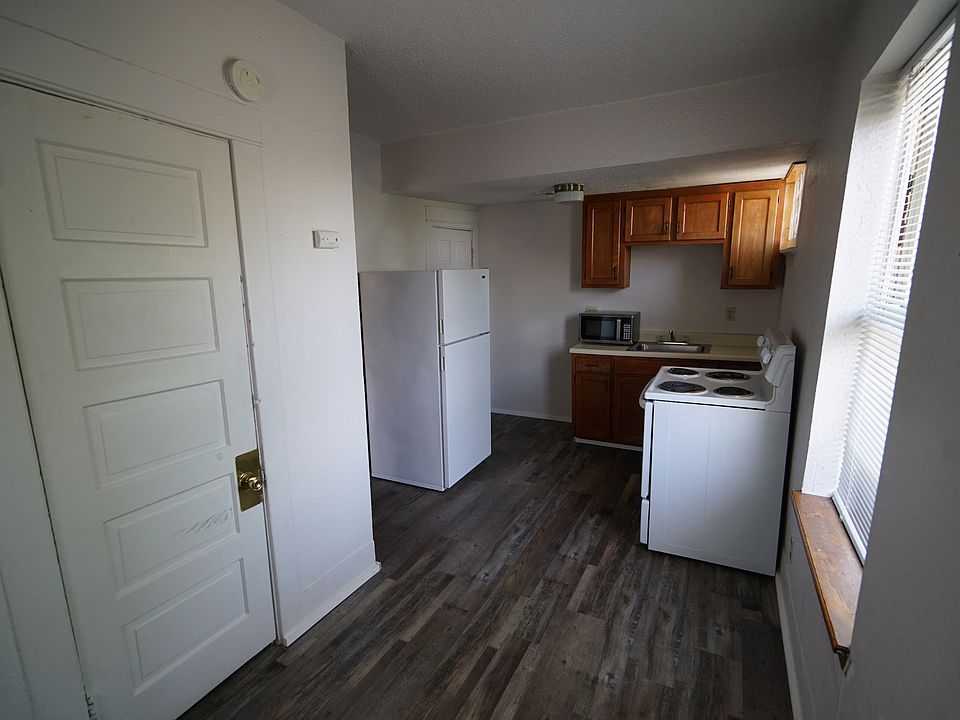 2nd image of 1247 Ohio St APT 302