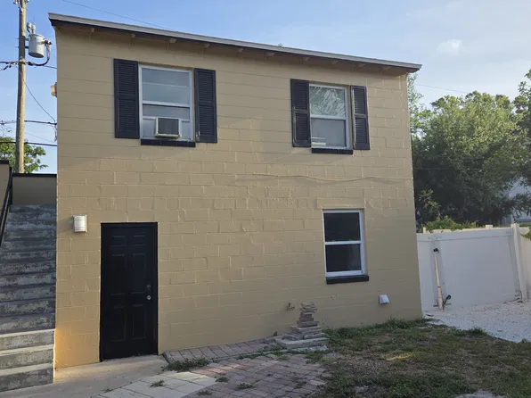 1761 1/2 28th Ave N, Saint Petersburg, FL 33713