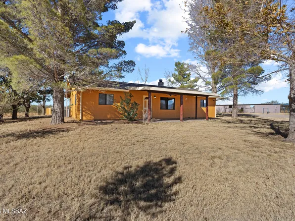 13201 S Falling Star Ln, Pearce, AZ 85625