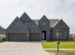 2803 W Tucson Ct, Broken Arrow, OK 74011