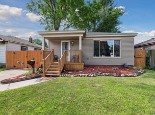 35043 Currier St, Wayne, MI 48184