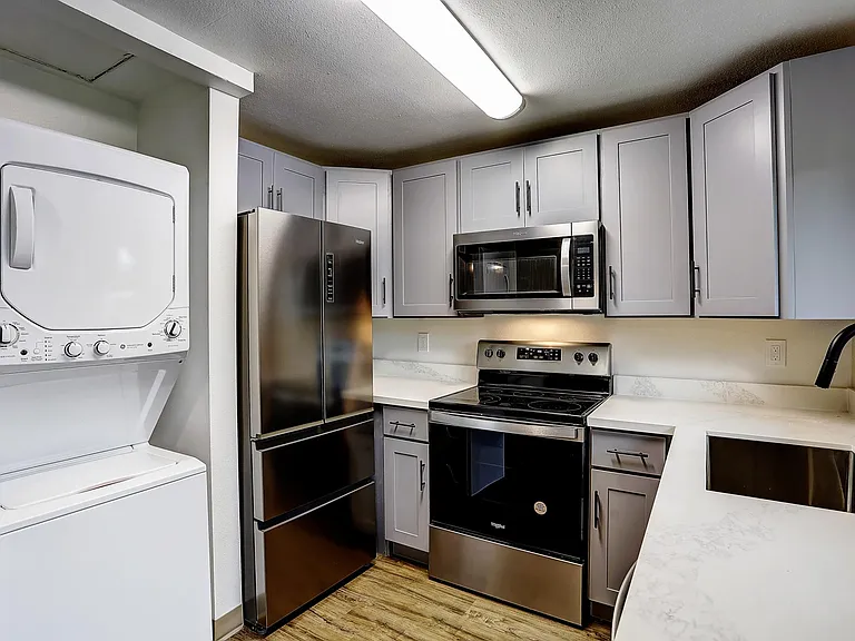 Overlook Terrace Apartments — Photo 41