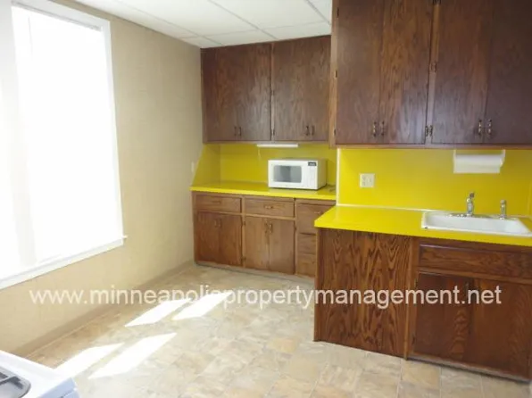 2200 Como Ave SE, Minneapolis, MN 55414