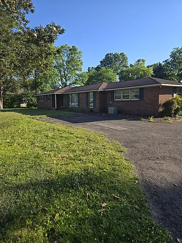 2009 Kingsbury Dr Photo 1