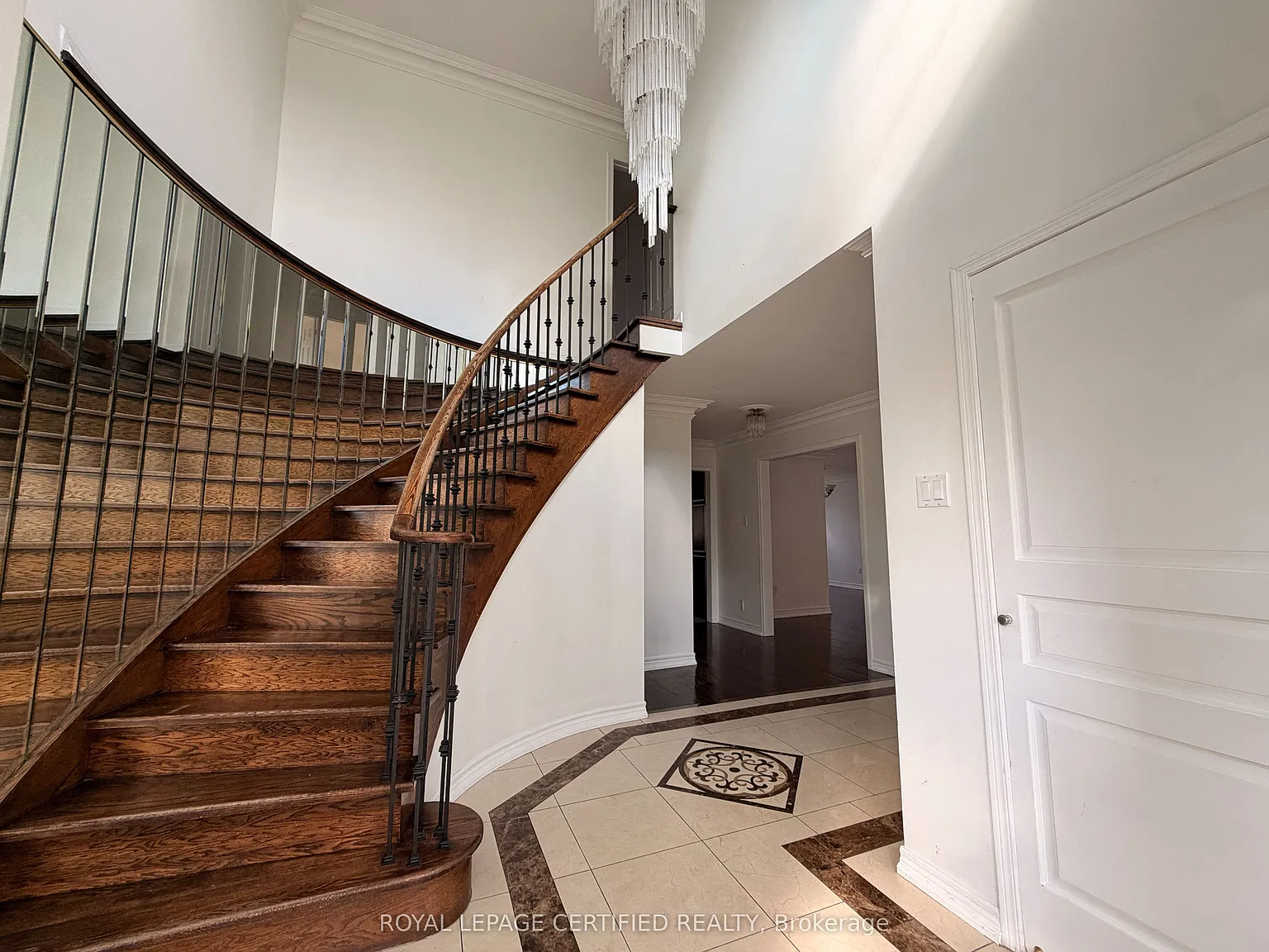 3 bed, $4,200 — Photo 4