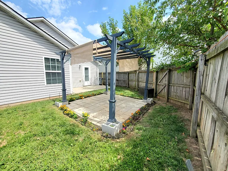 204 Lucille Dr — Photo 31