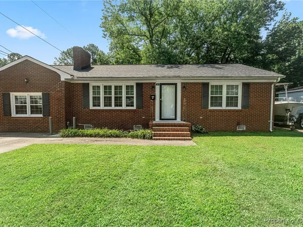 155 Church St, Poquoson, VA 23662