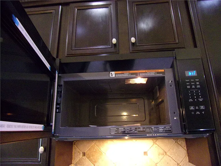 6109 Queen Jane St — Photo 14