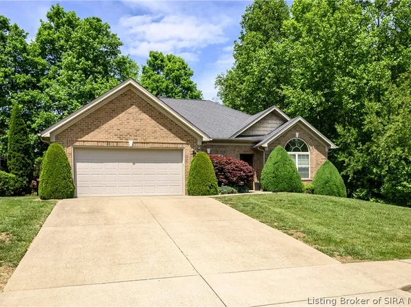 7022 Plum Creek Drive, Sellersburg, IN 47172