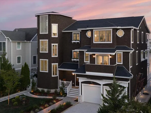 35267 Hassell Ave, Bethany Beach, DE 19930