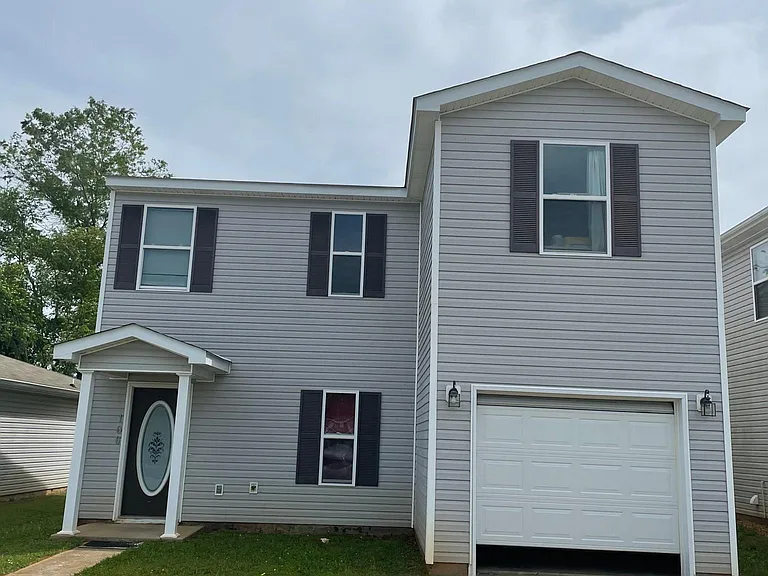106 Cloverbrook Dr — Photo 1