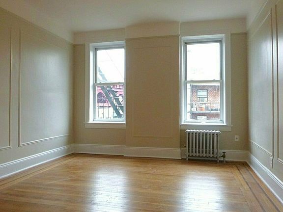2nd image of 2351 38th St #B1