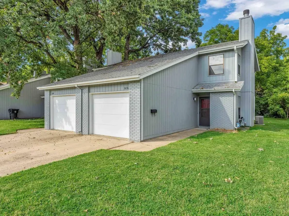 3656 SW Oak Pkwy, Topeka, KS 66614