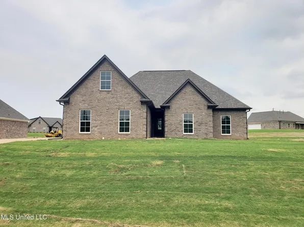 195 Cadet Dr, Senatobia, MS 38668