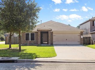 317 Falling Pine Dr, Conroe, TX 77304