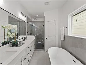 4808 Cochran St — Photo 12