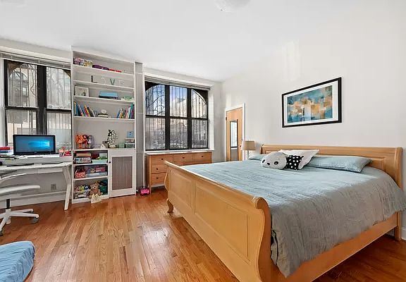 3rd image of 1809 Adam C Powell Blvd #1A