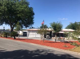 926 Weeping Willow Ave, Lady Lake, FL 32159