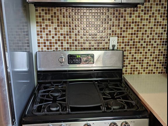4th image of 997 Bergen St APT 3