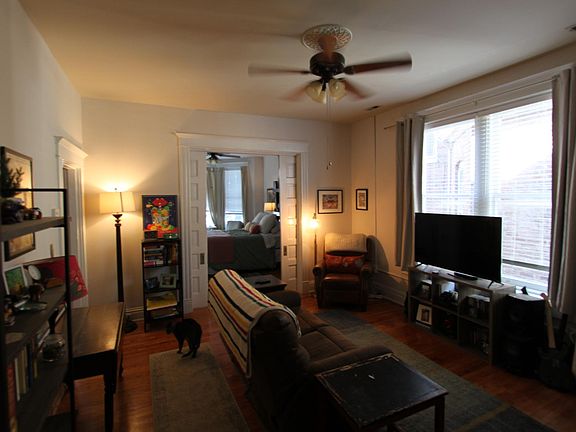 5th image of 2339 W Grace St APT B
