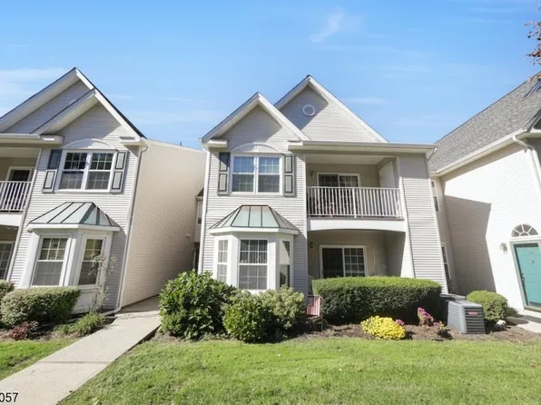 153 Cambridge Ct, Clifton City, NJ 07014