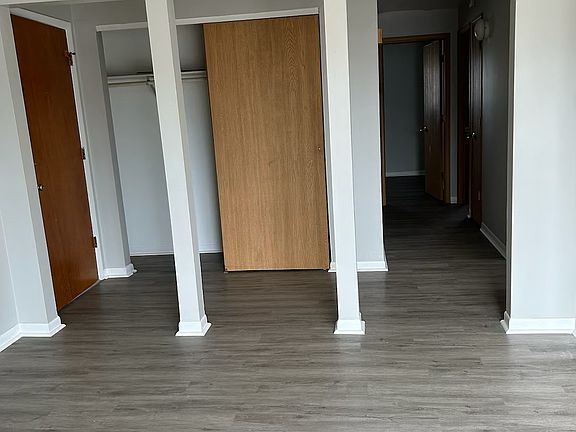 3rd image of 890 Gettysburg Dr APT 6
