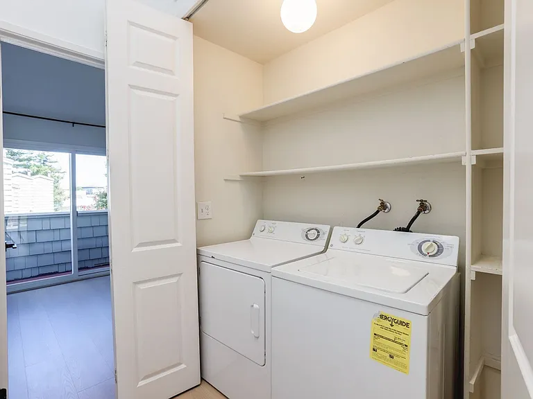 256 State St #9 — Photo 21