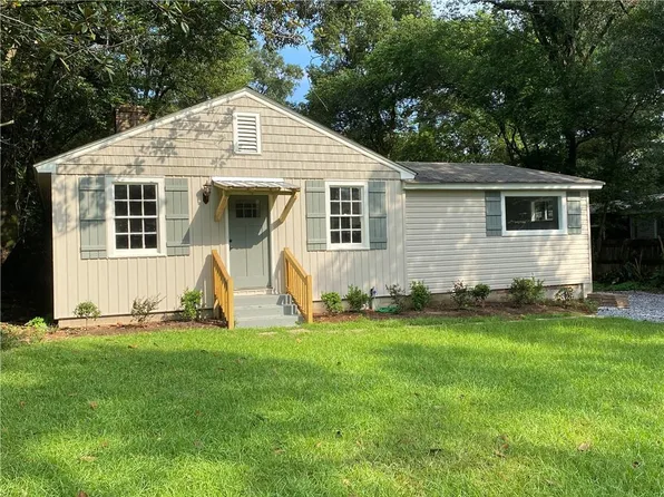 5132 Norton Ln, Mobile, AL 36608