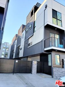 119 N Manhattan Pl #119, Los Angeles, CA, 90004