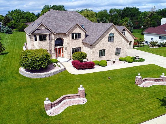 2nd image of 12920 Shelly Ln