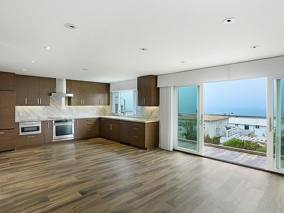 5th image of 2504 Highland Ave #B