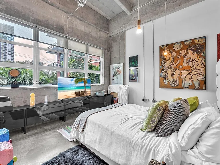 1749 NE Miami Ct #213 — Photo 35