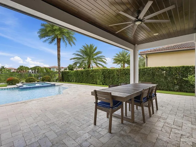 11415 Watercrest Cir E — Photo 65