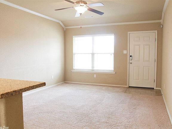 3rd image of 5809 Pin Oak Ln