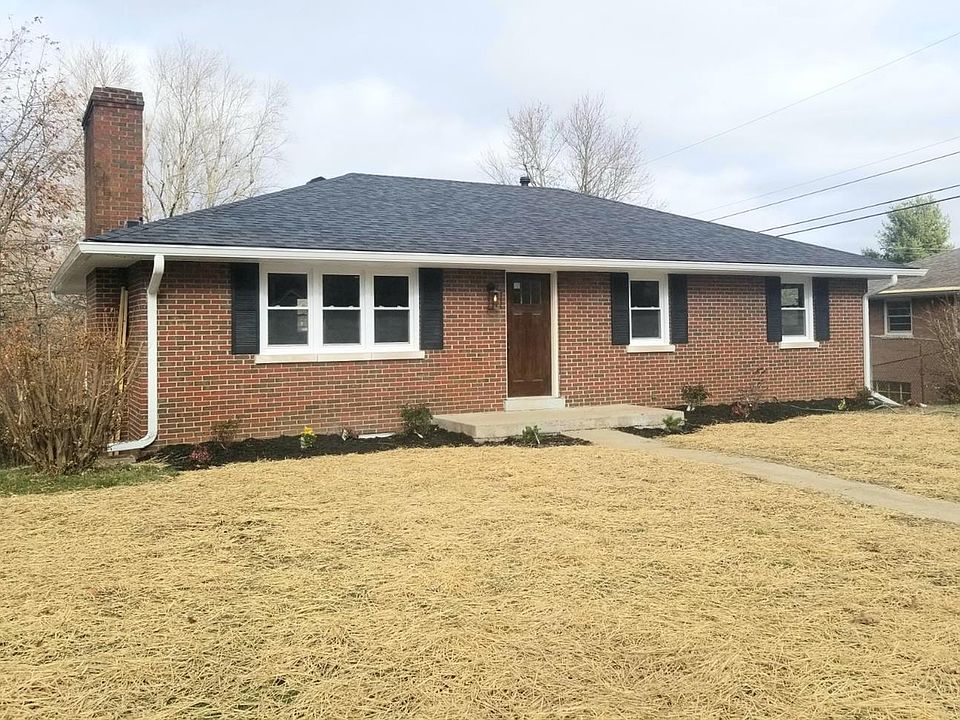 1st image of 145 Vanderbilt Dr